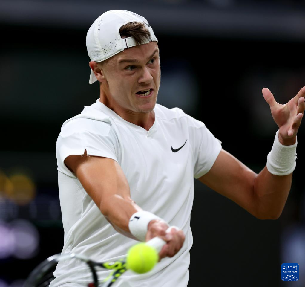 与中国足球 与中国足球