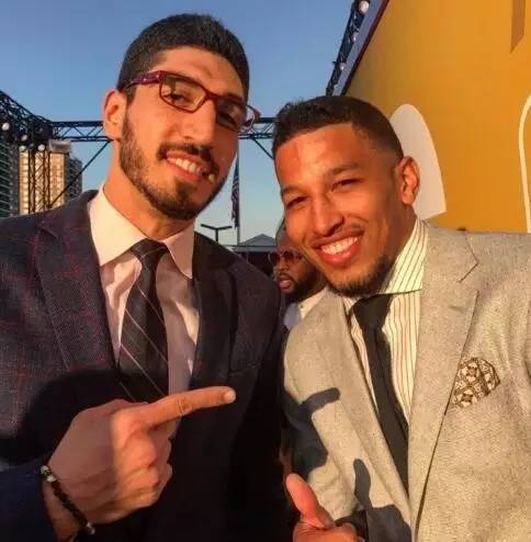 决策与脚步 决策与脚步